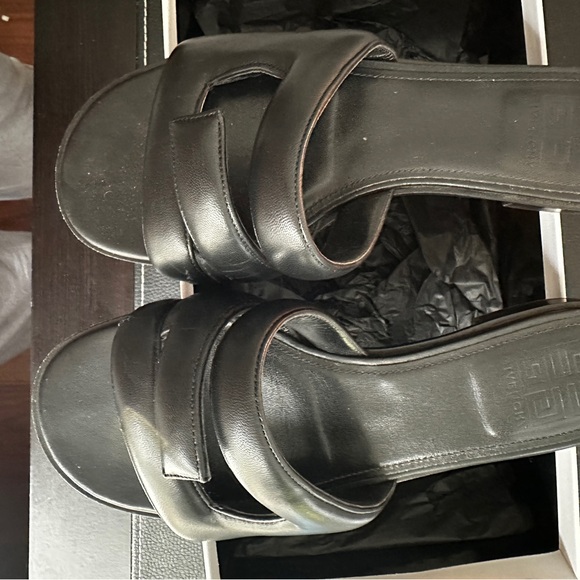 Givenchy G Flat Women’s Sandals - Picture 1 of 7